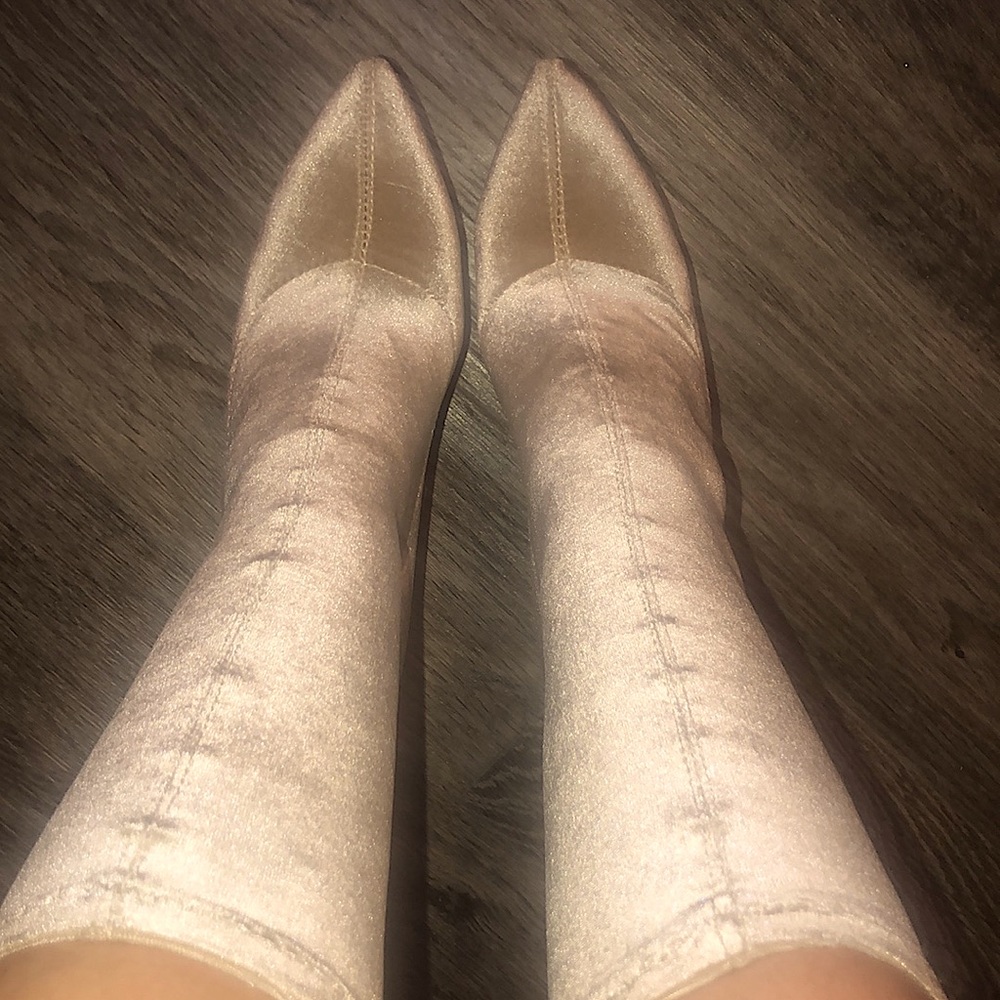 Velvet nude/cream sock boots